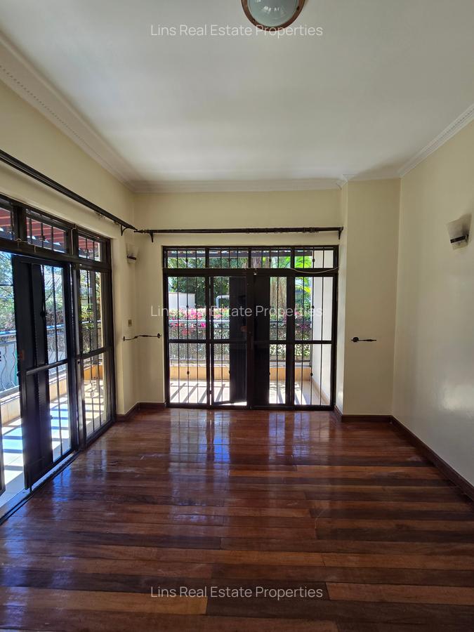 4 Bed Villa with En Suite in Runda - 9