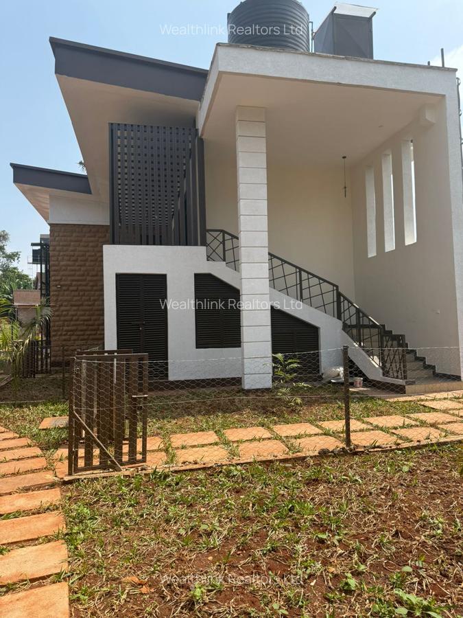 2 Bed Townhouse with En Suite at Ridgeways - 1