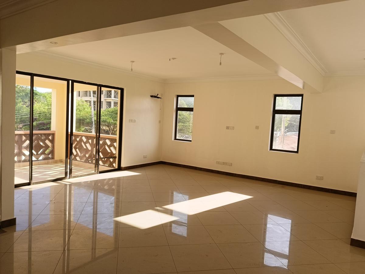 Serviced 4 Bed Apartment with Backup Generator at Links Road - 5