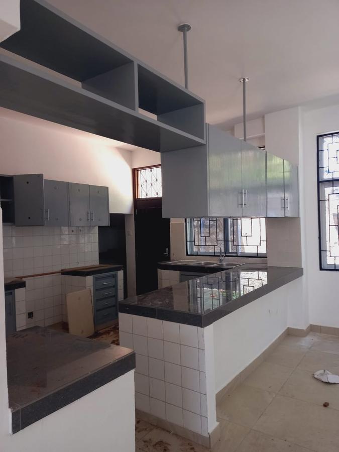 4 Bed Townhouse with Swimming Pool in Nyali Area - 5