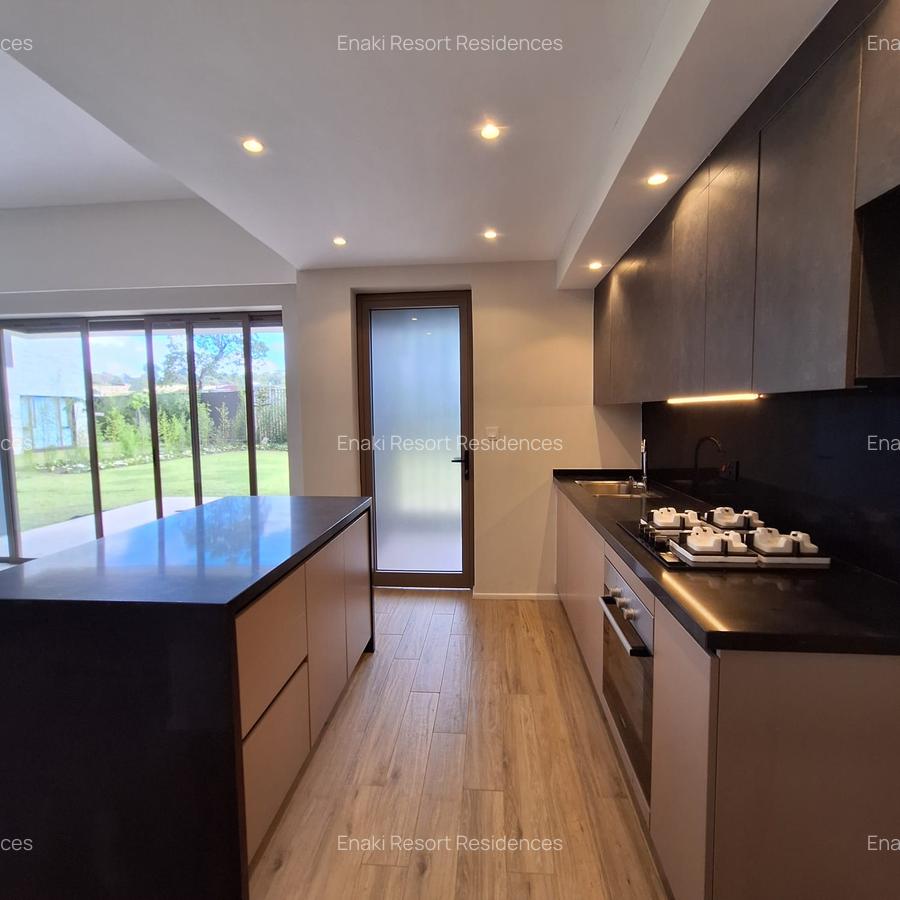 2 Bed Apartment with En Suite at Red Hill Road - 3