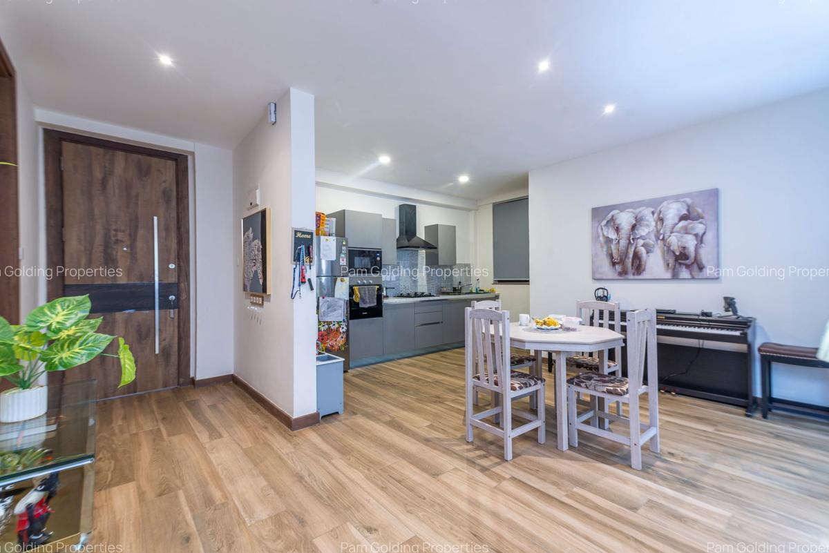 2 Bed Apartment with En Suite at Peponi Road - 4