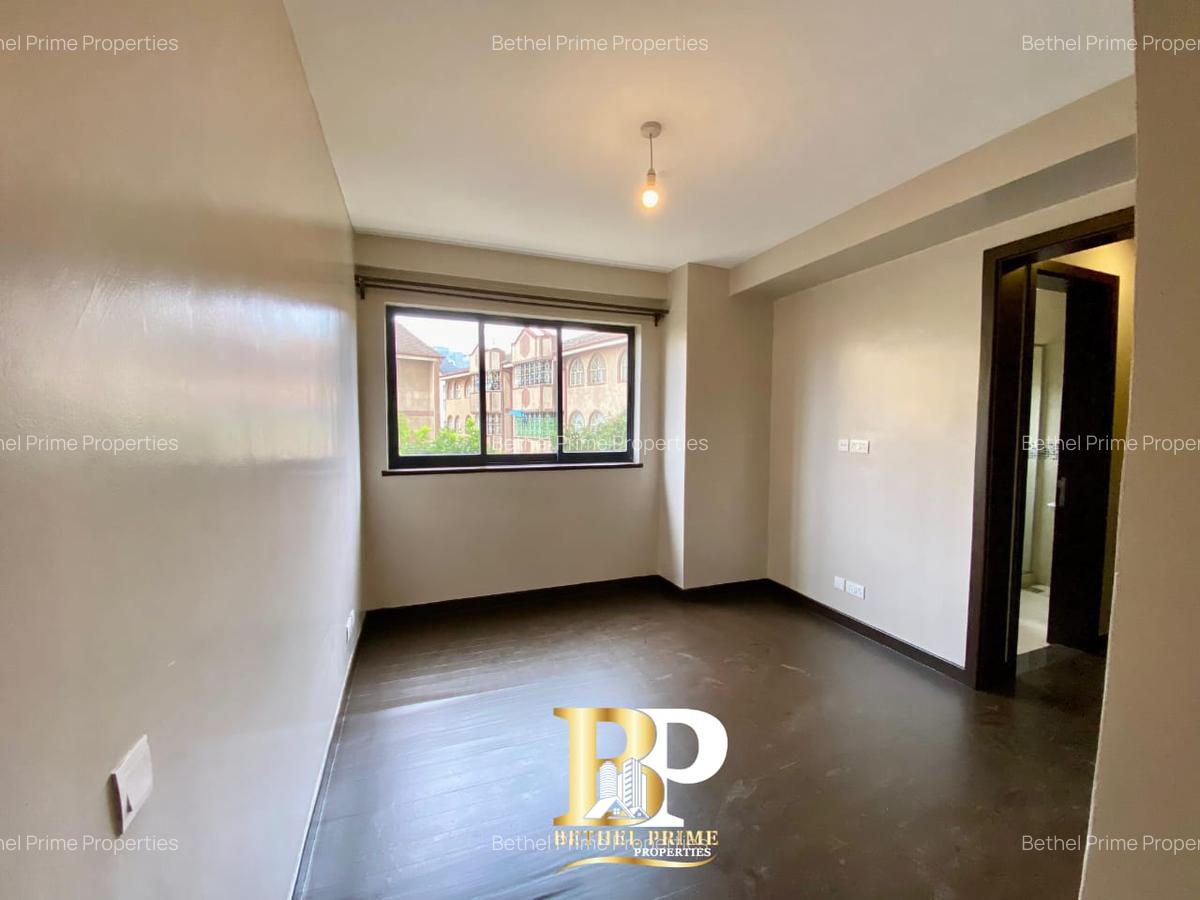 3 Bed Apartment with En Suite in Lavington - 14