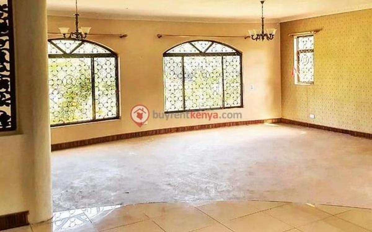 10 Bed Villa with En Suite at Karen - 11