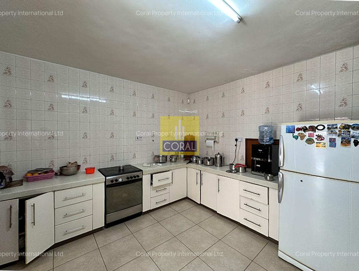 5 Bed House in General Mathenge - 8