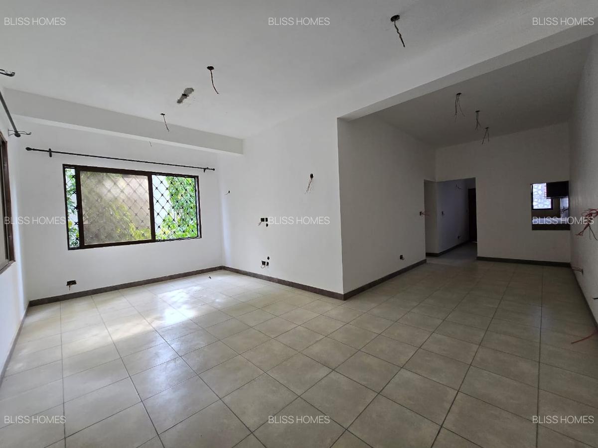 2 Bed Apartment with En Suite at Bamburi Mtambo - 10
