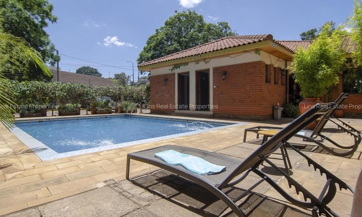 Serviced 3 Bed Apartment with En Suite in Spring Valley - 6