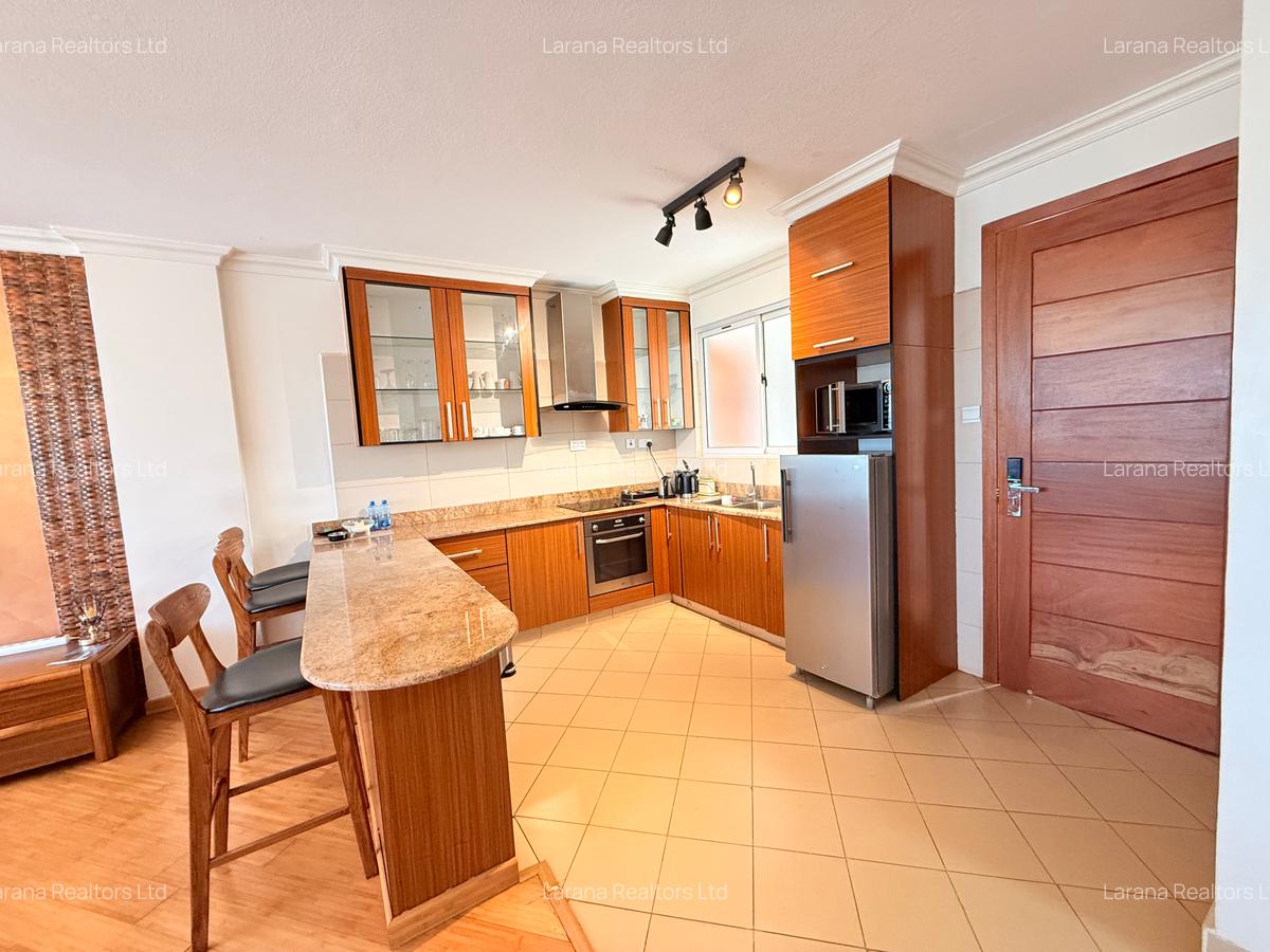 Serviced 1 Bed Apartment with Swimming Pool at Fourways - 4