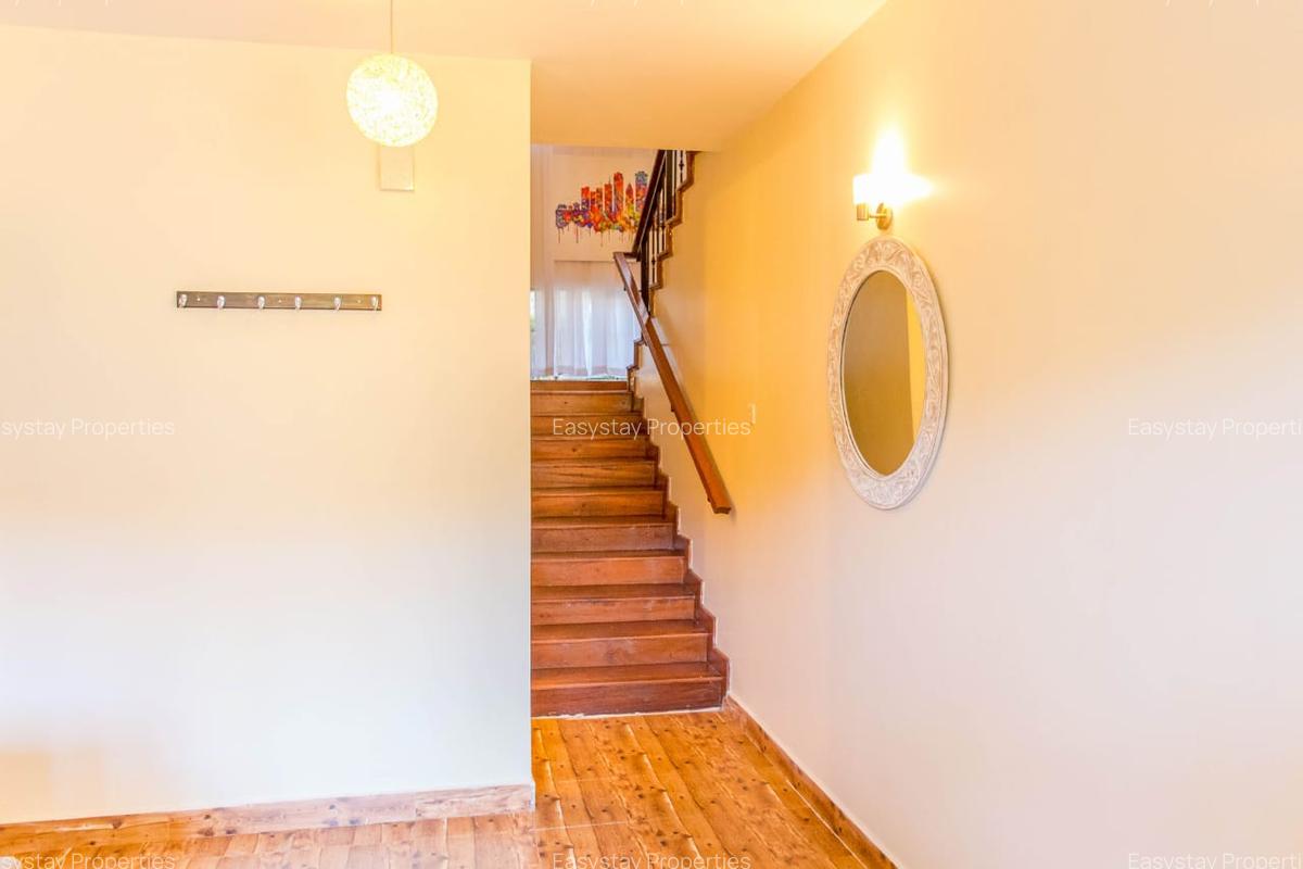 Serviced 2 Bed Apartment with En Suite in Westlands Area - 10