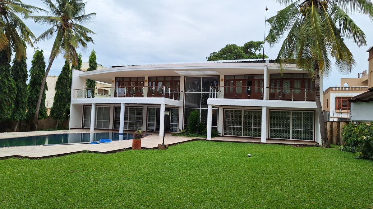 5 Bed House with En Suite at Nyali Mombasa - 1