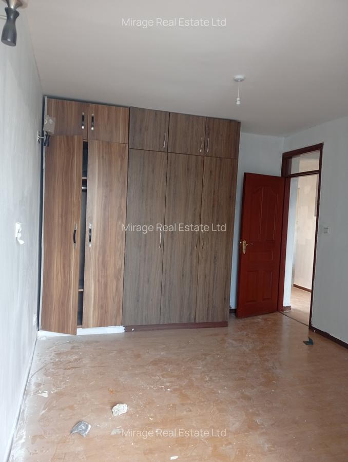 1 Bed Apartment with En Suite in Lavington - 7