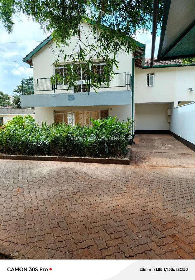 4 Bed Townhouse with En Suite at Kileleshwa - 9