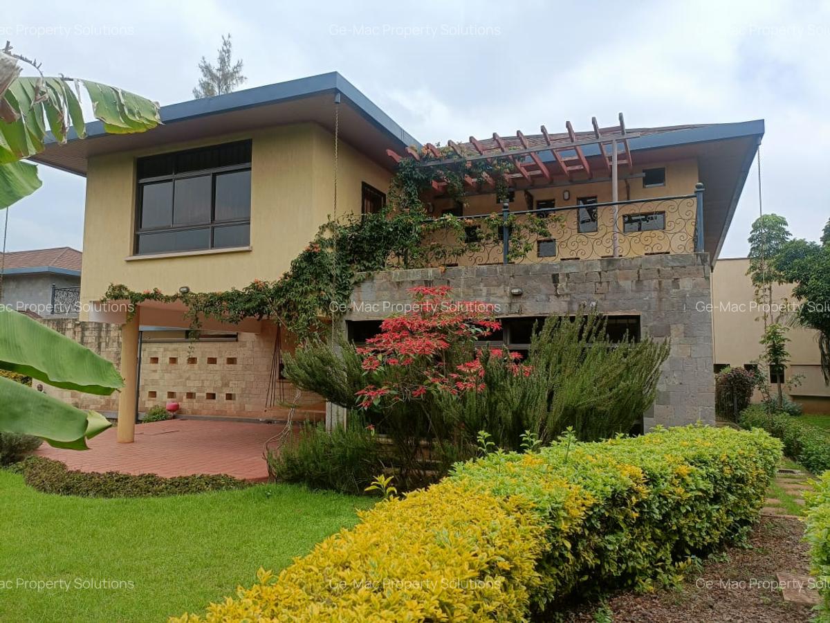 4 Bed House with En Suite in Runda - 3