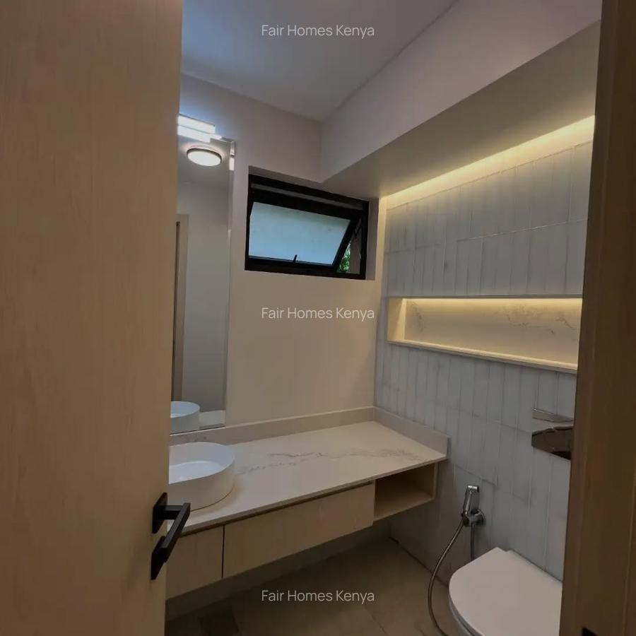 6 Bed Townhouse with En Suite at Convent Drive - 2