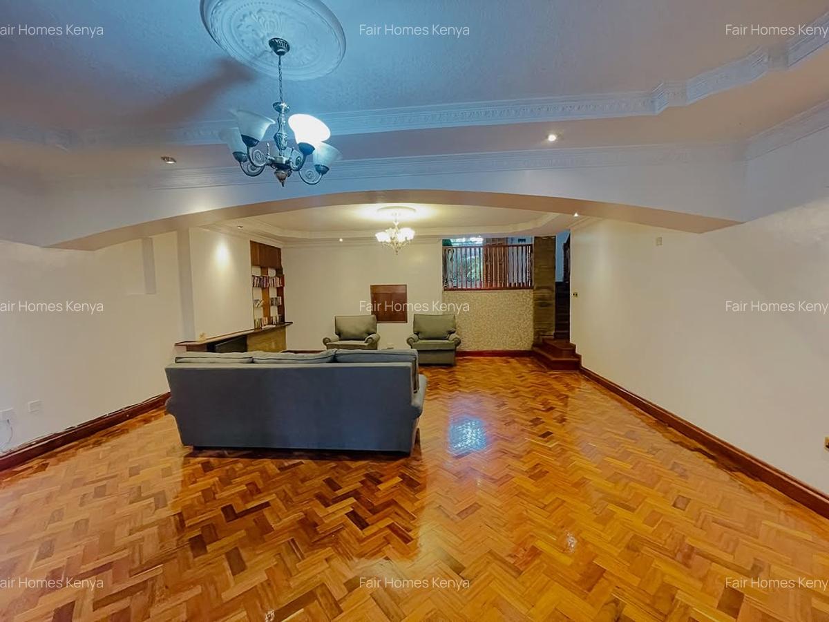 5 Bed Townhouse with En Suite at Kabasiran Avenue - 12