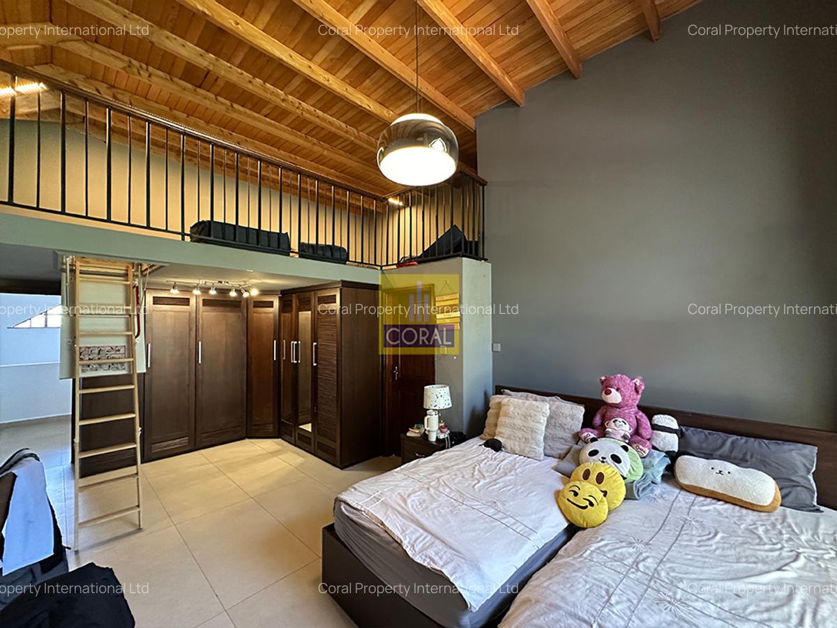 6 Bed Townhouse in Spring Valley - 17