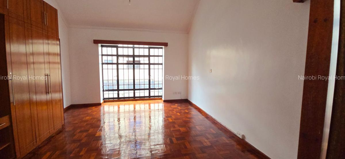 4 Bed Townhouse with En Suite at Gitanga Road - 10