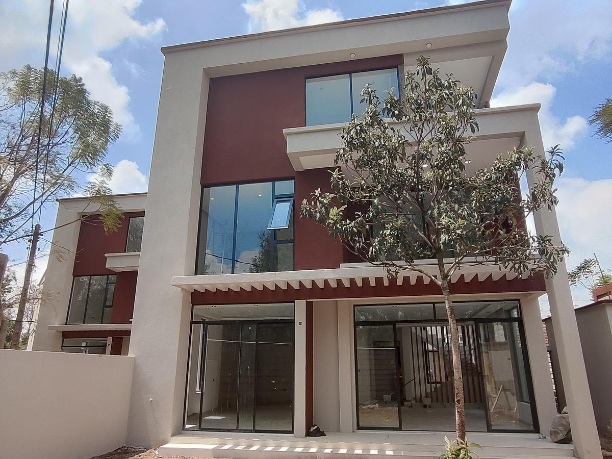 5 Bed Villa with En Suite in Lavington - 10