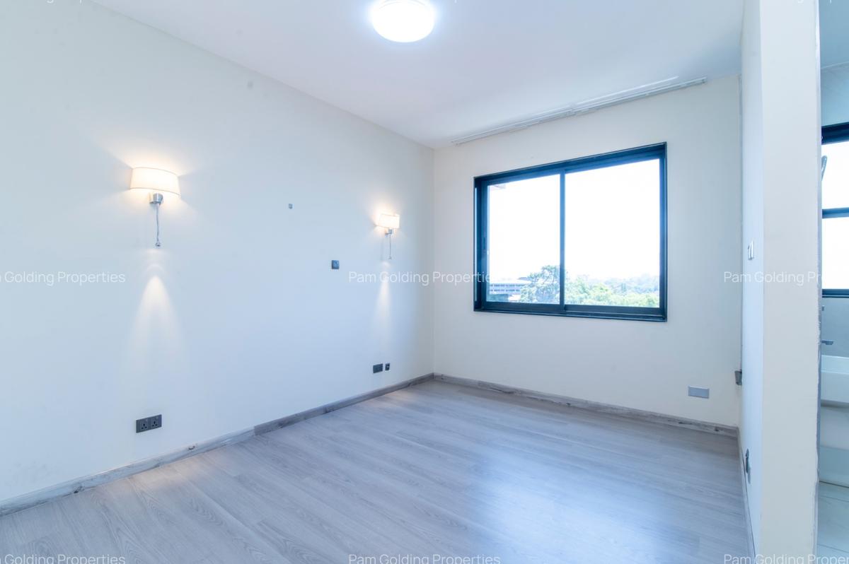 2 Bed Apartment with En Suite in Rhapta Road - 15