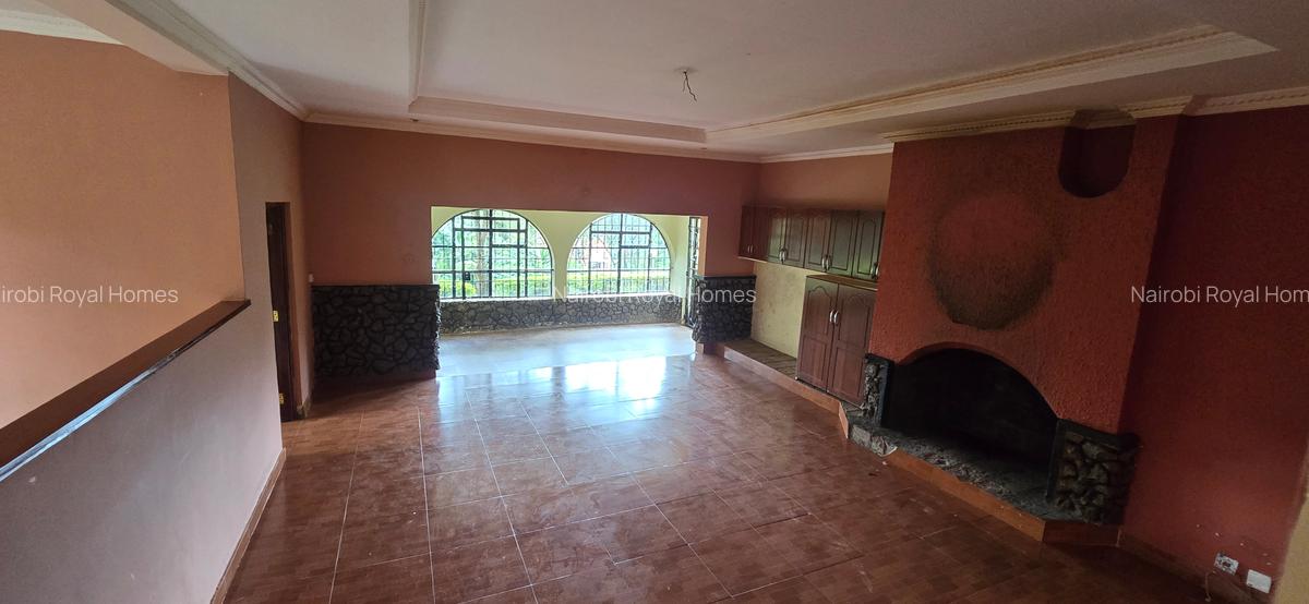 4 Bed House with En Suite at Loresho Road - 14