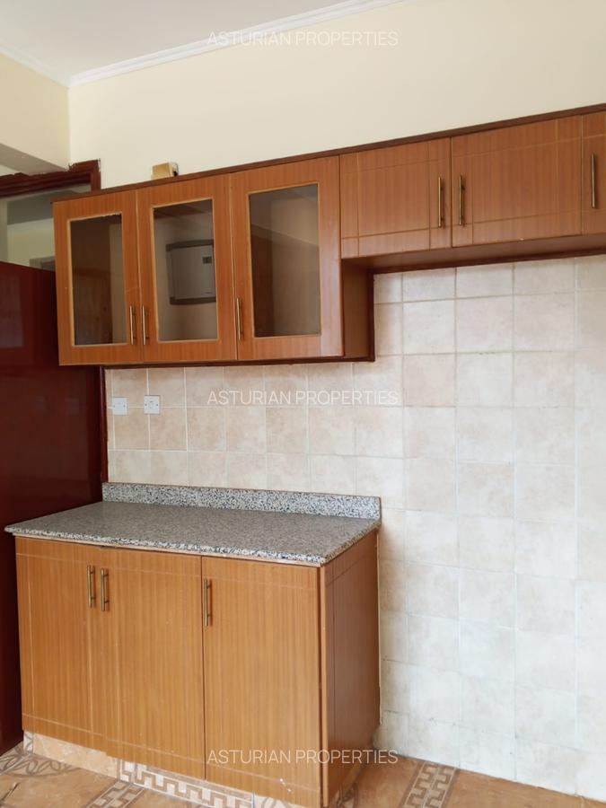 4 Bed Townhouse with En Suite in Karen - 2