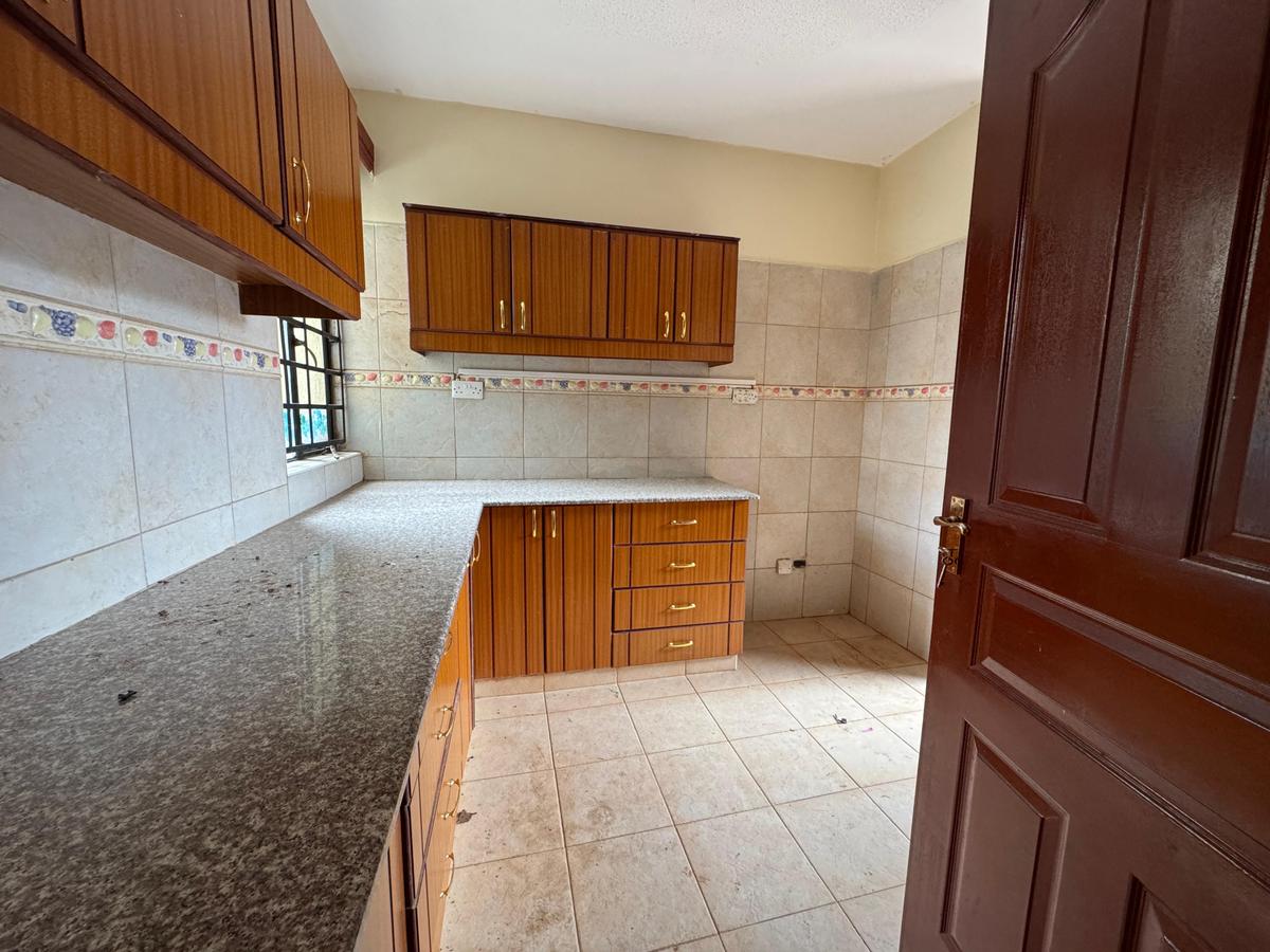 4 Bed House with En Suite in Mirema - 11