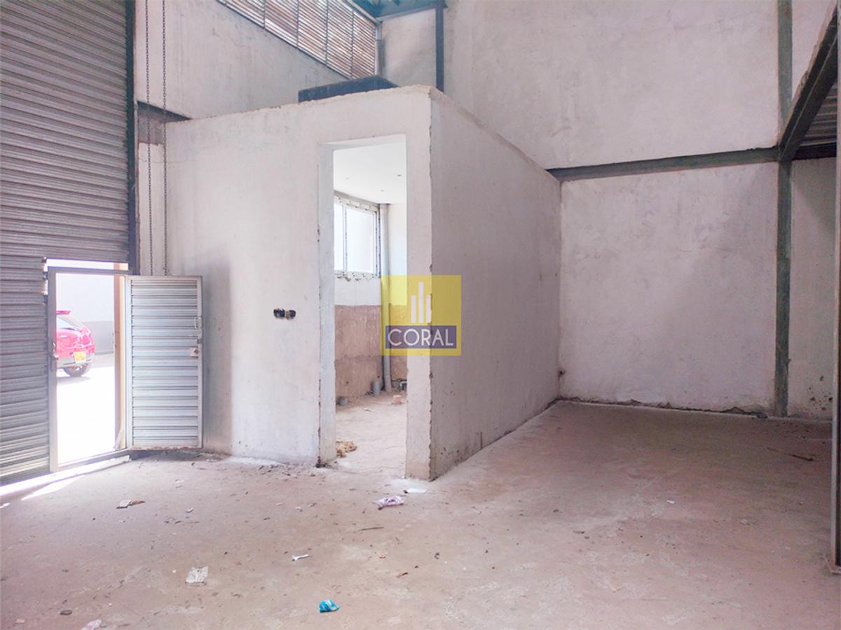 Warehouse with Parking in Jogoo Road - 11