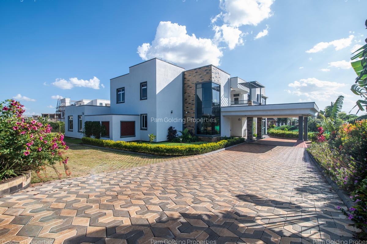 4 Bed House with En Suite at Kijani Ridge - 1