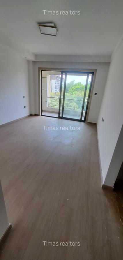 2 Bed Apartment with En Suite at Riverside - 6