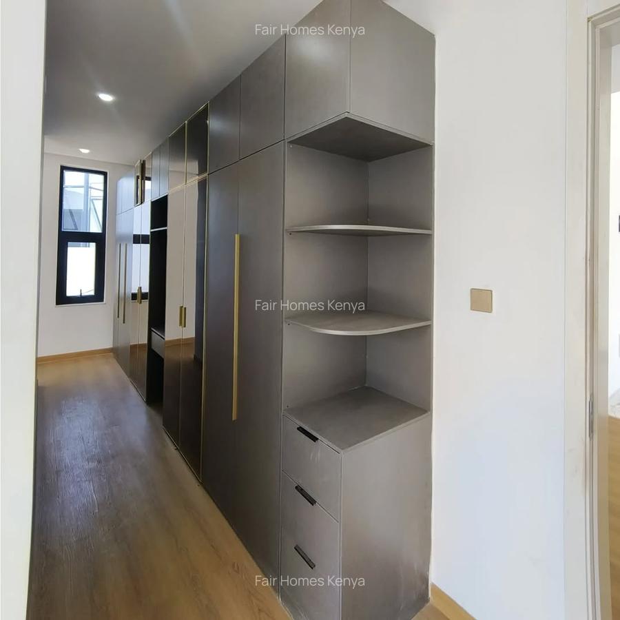 5 Bed Townhouse with En Suite at Lavington Green - 10
