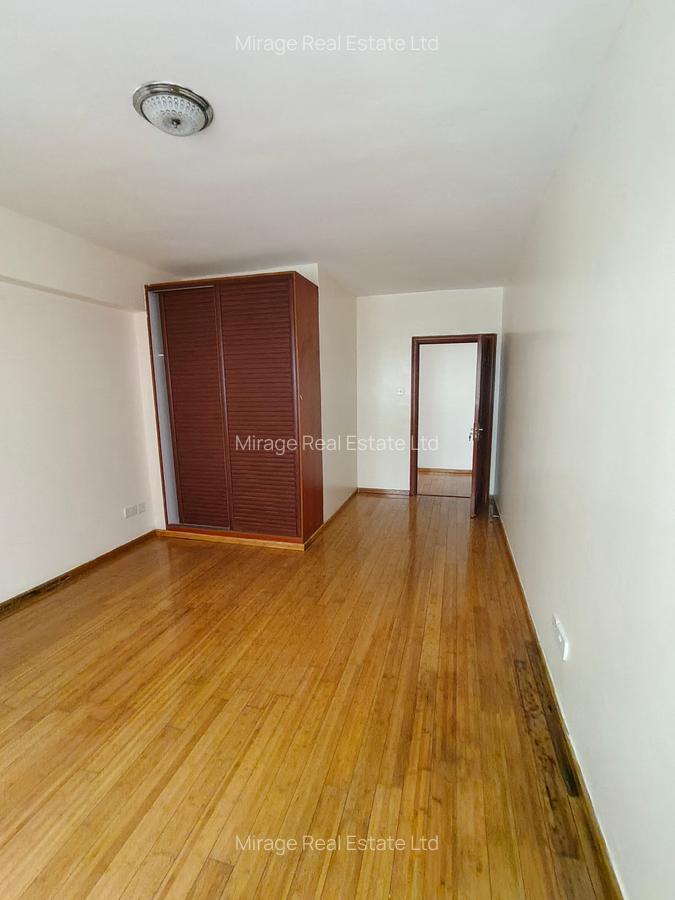 4 Bed Apartment with En Suite in Kilimani - 16