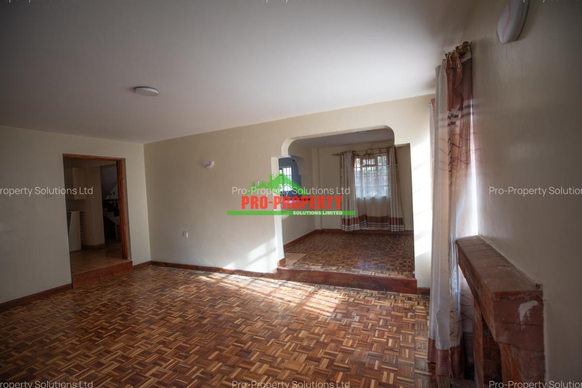 4 Bed House with En Suite at Zambezi - 8