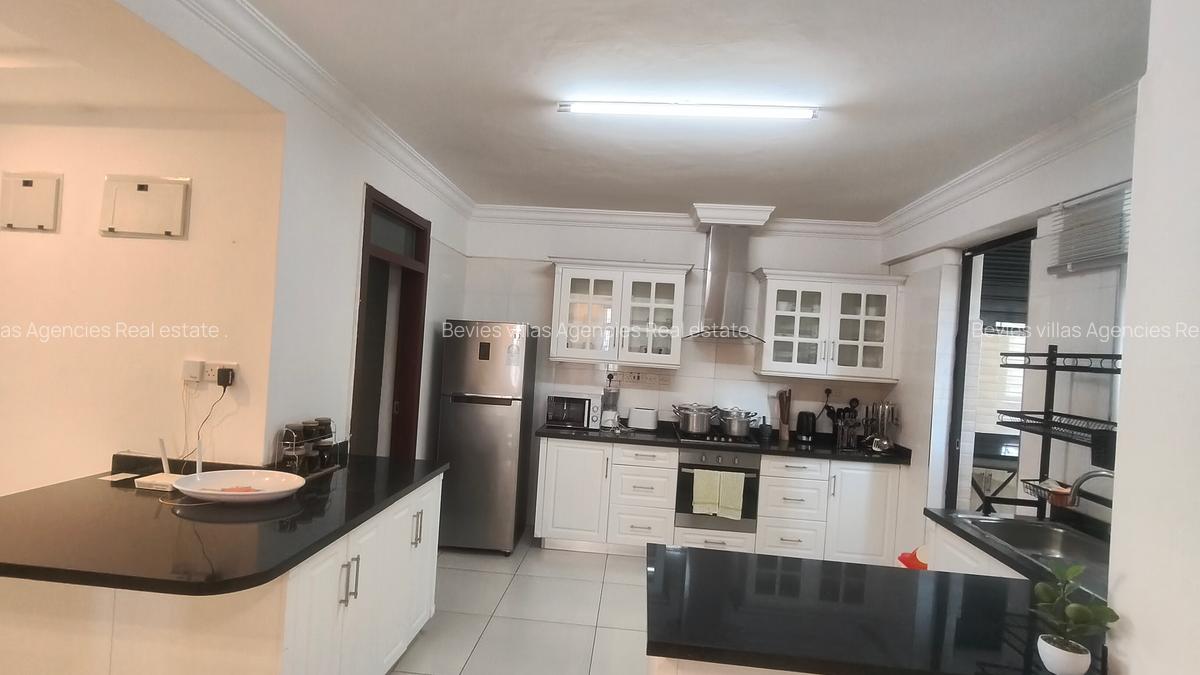 3 Bed Apartment with En Suite at Westlands - 6
