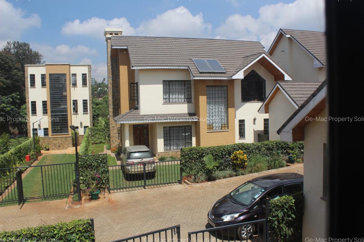 4 Bed House with En Suite in Kiambu Road - 11