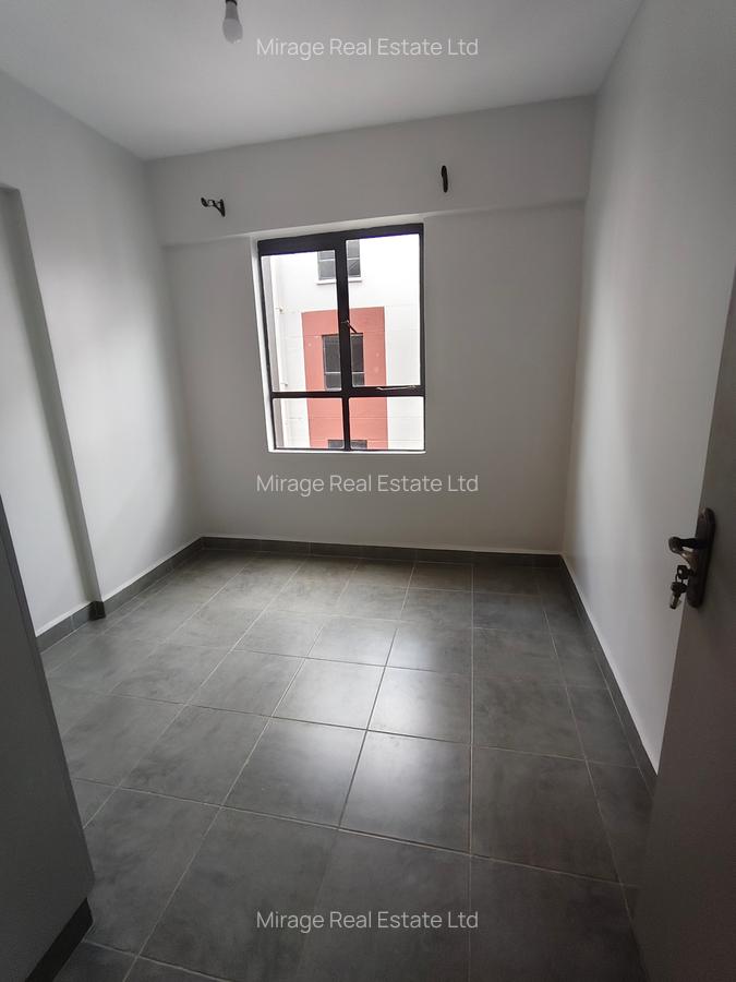 1 Bed Apartment with Swimming Pool in Garden Estate - 10