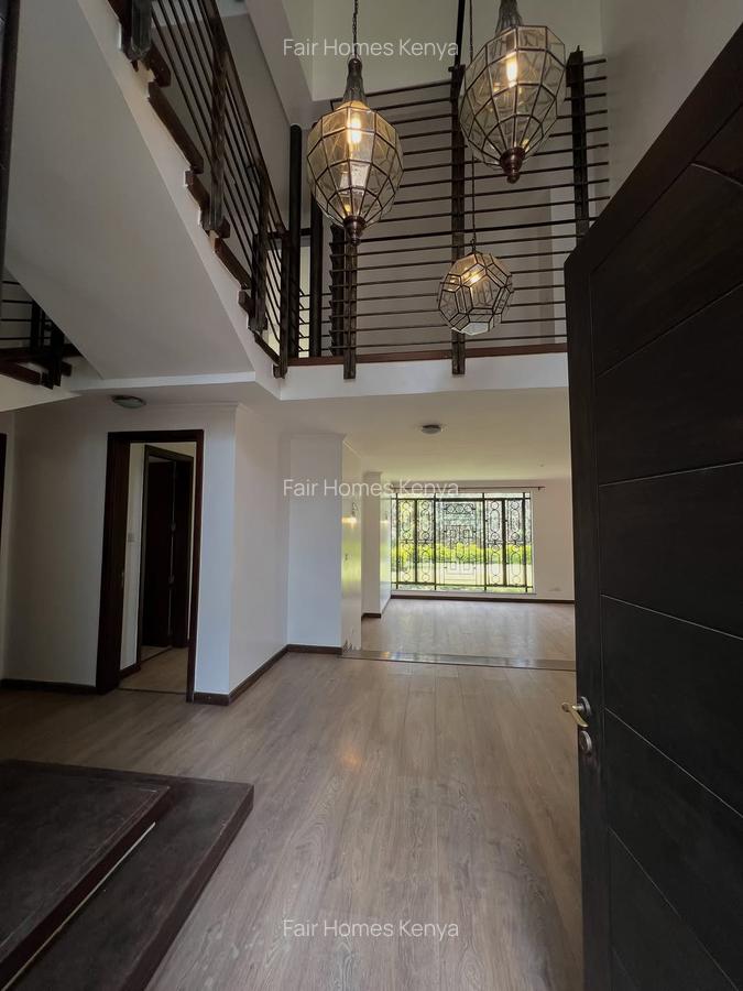 5 Bed Townhouse with En Suite at Lavington Green - 6
