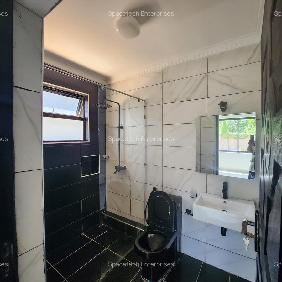 3 Bed House with En Suite in Runda - 6