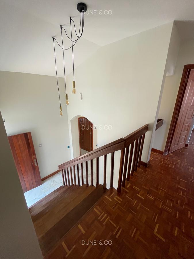 4 Bed Townhouse with En Suite in Westlands Area - 12