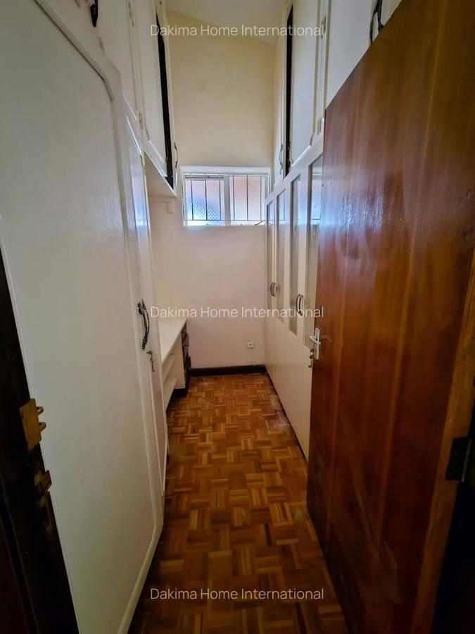 4 Bed Townhouse with En Suite in Spring Valley - 14