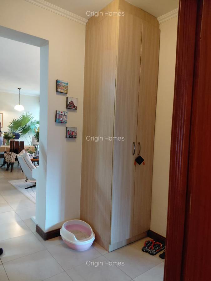 Serviced 2 Bed Apartment with En Suite in Westlands Area - 11