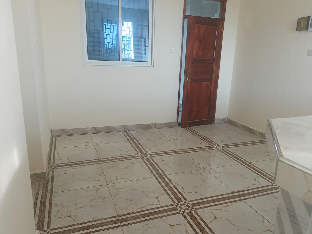 1 Bed Apartment with En Suite at Utange - 7