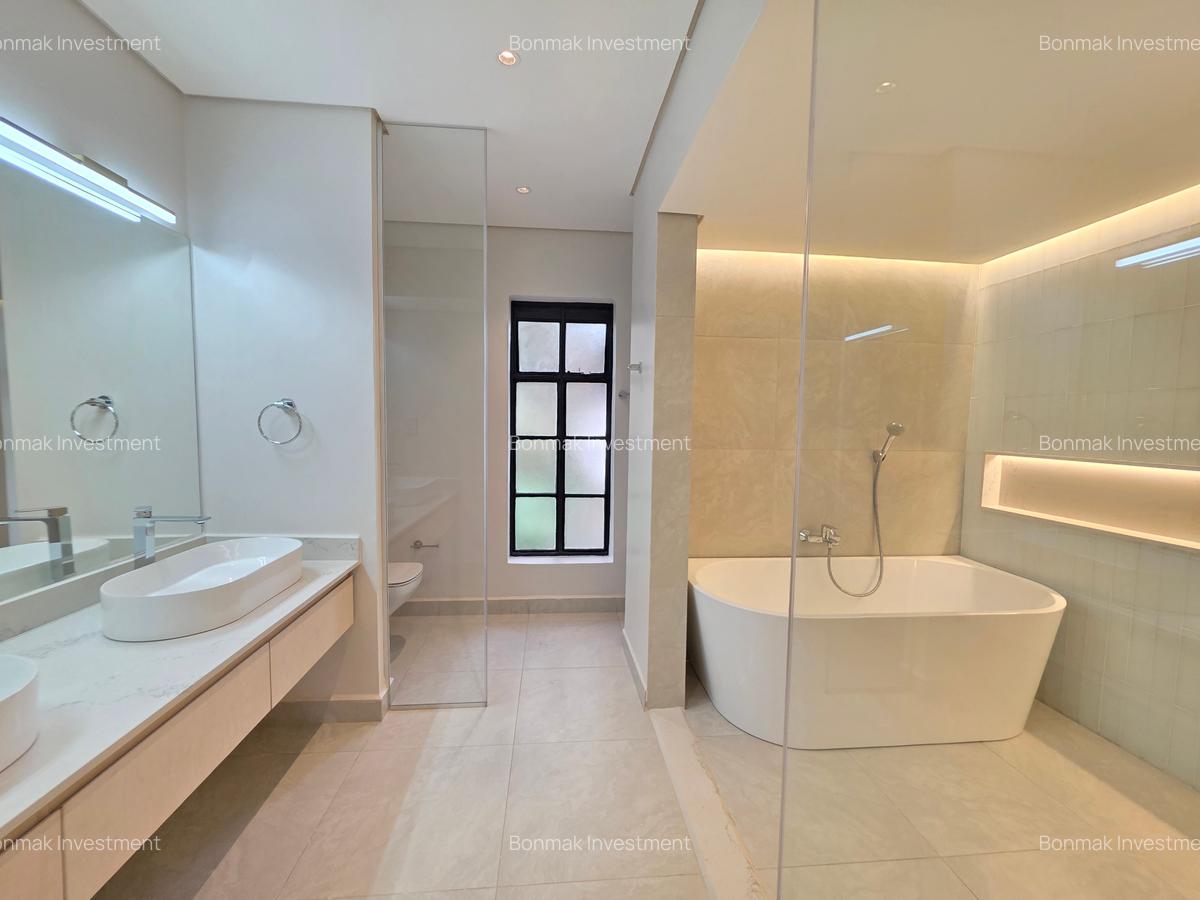 5 Bed Townhouse with En Suite at Convent Drive. - 19