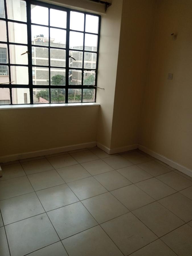 2 Bed Apartment with En Suite at Five-Star Gardens Estate - 14