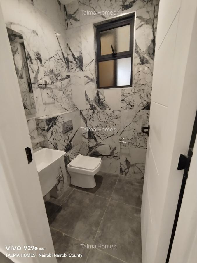 1 Bed Apartment with En Suite at Brookside Groove - 6