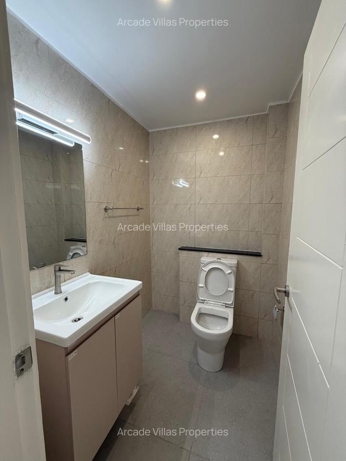 4 Bed Apartment with En Suite in Kileleshwa - 12