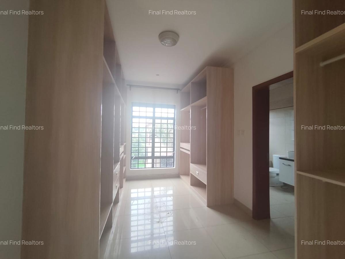 4 Bed Townhouse with En Suite in Runda - 12