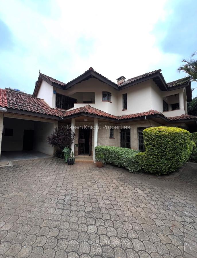 4 Bed House with En Suite in Spring Valley - 5