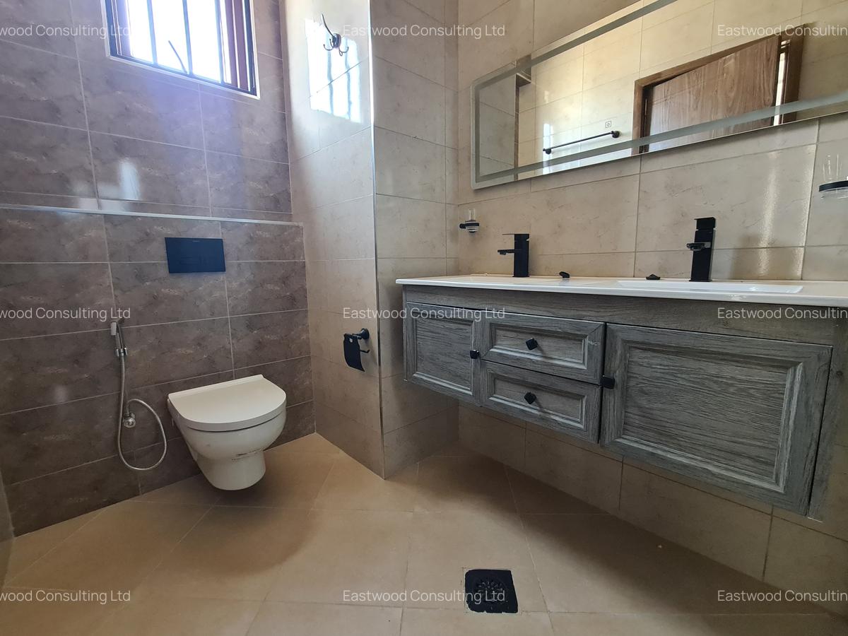 4 Bed Apartment with En Suite at Swami Bapa Road - 16