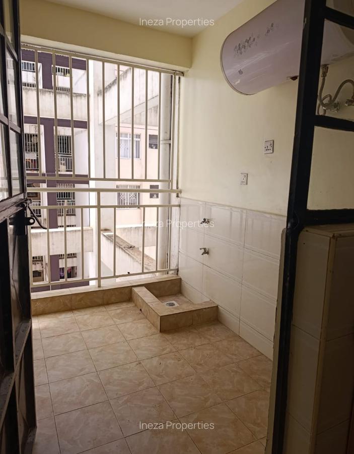 2 Bed Apartment with En Suite at Kindaruma Road - 7