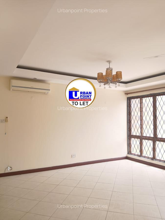 3 Bed Apartment with En Suite in Nyali Area - 3